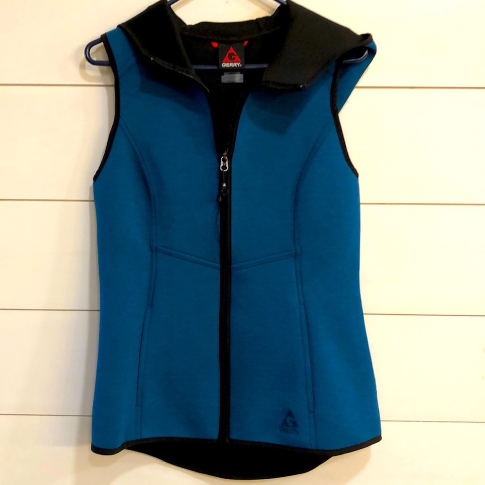 Gerry Hooded Vest, Size Small